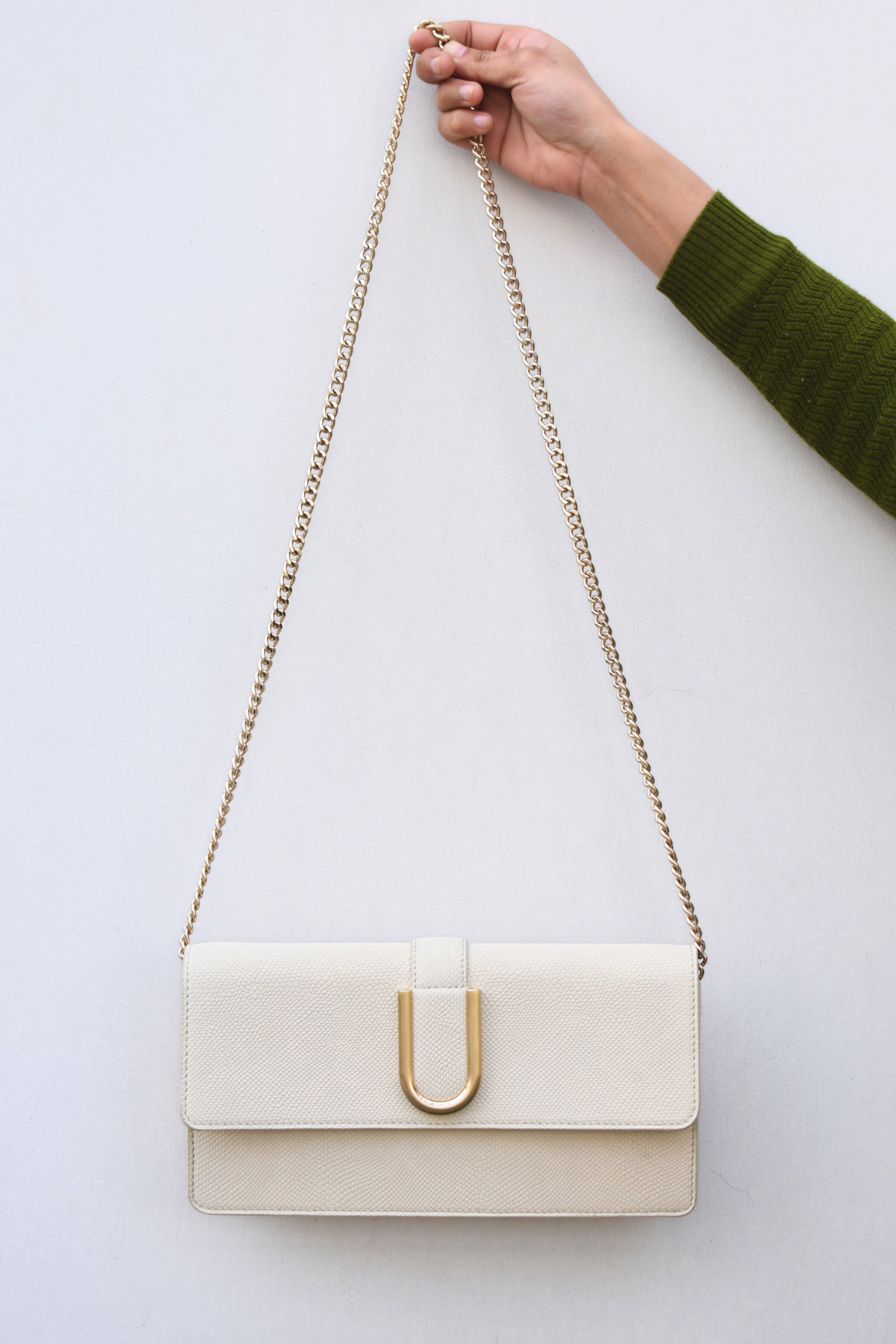 Ivory Halo Clutches Bag