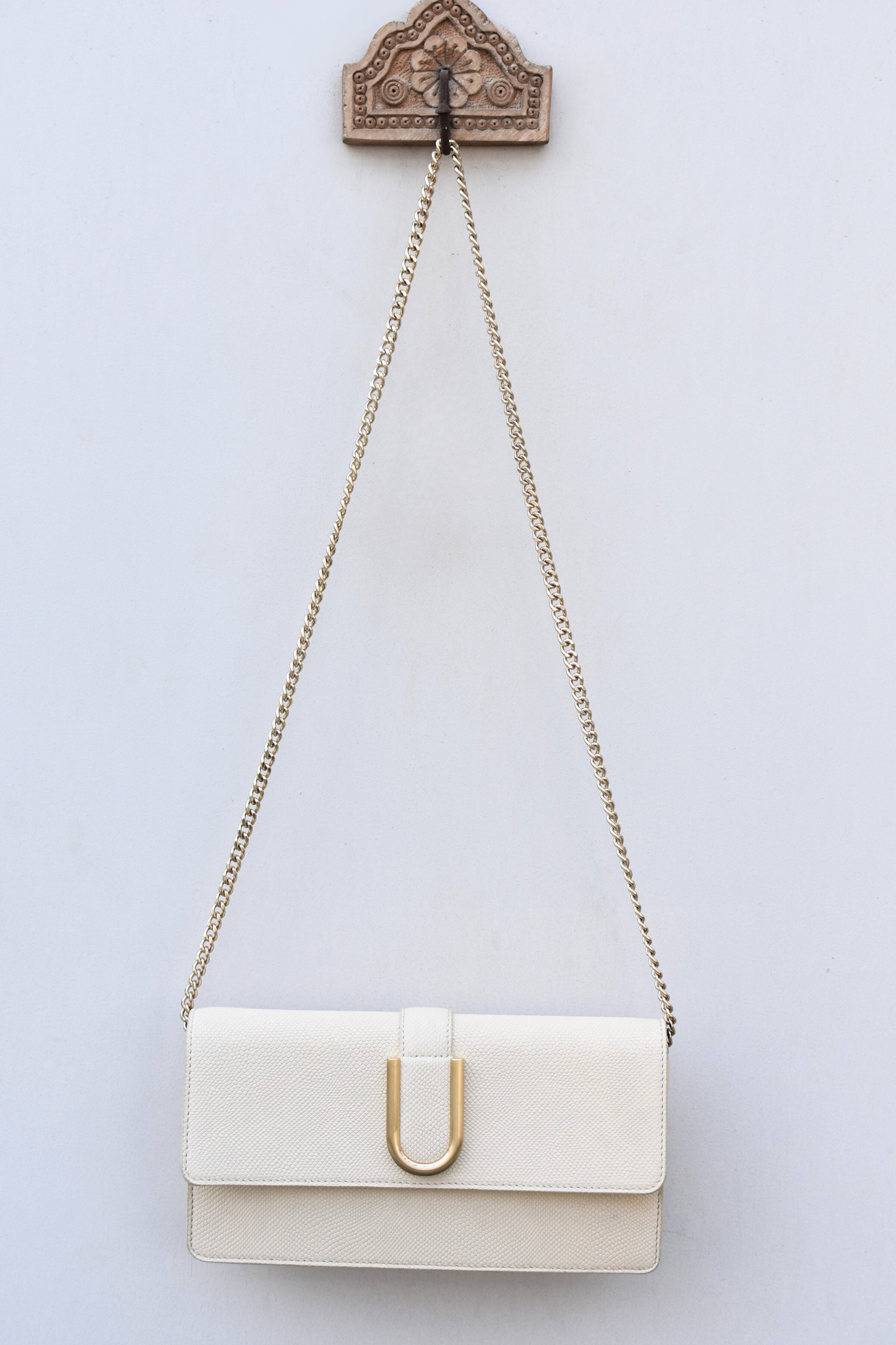 Ivory Halo Clutches Bag