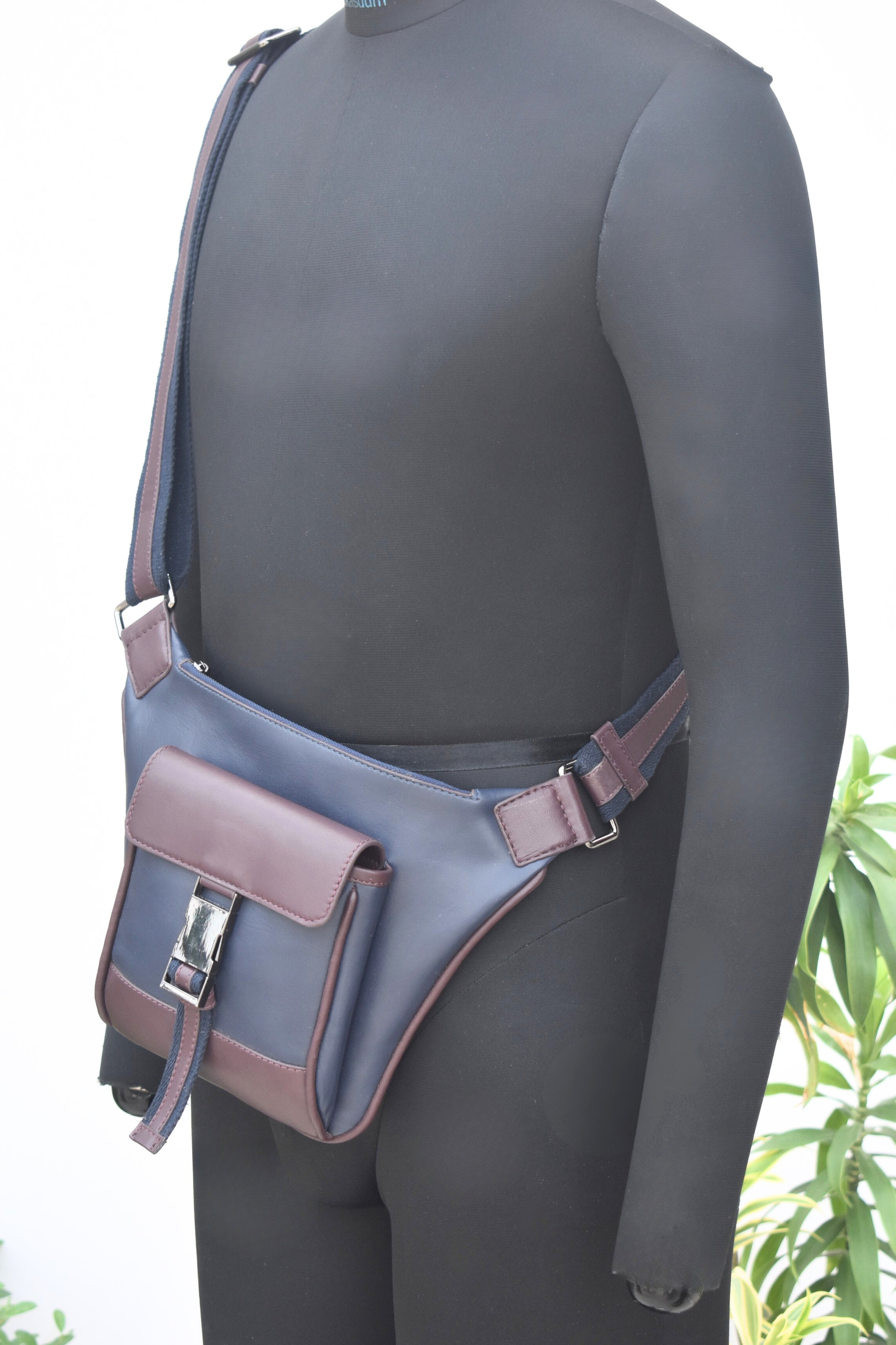 Sophisticated Leather Crossbody Bag