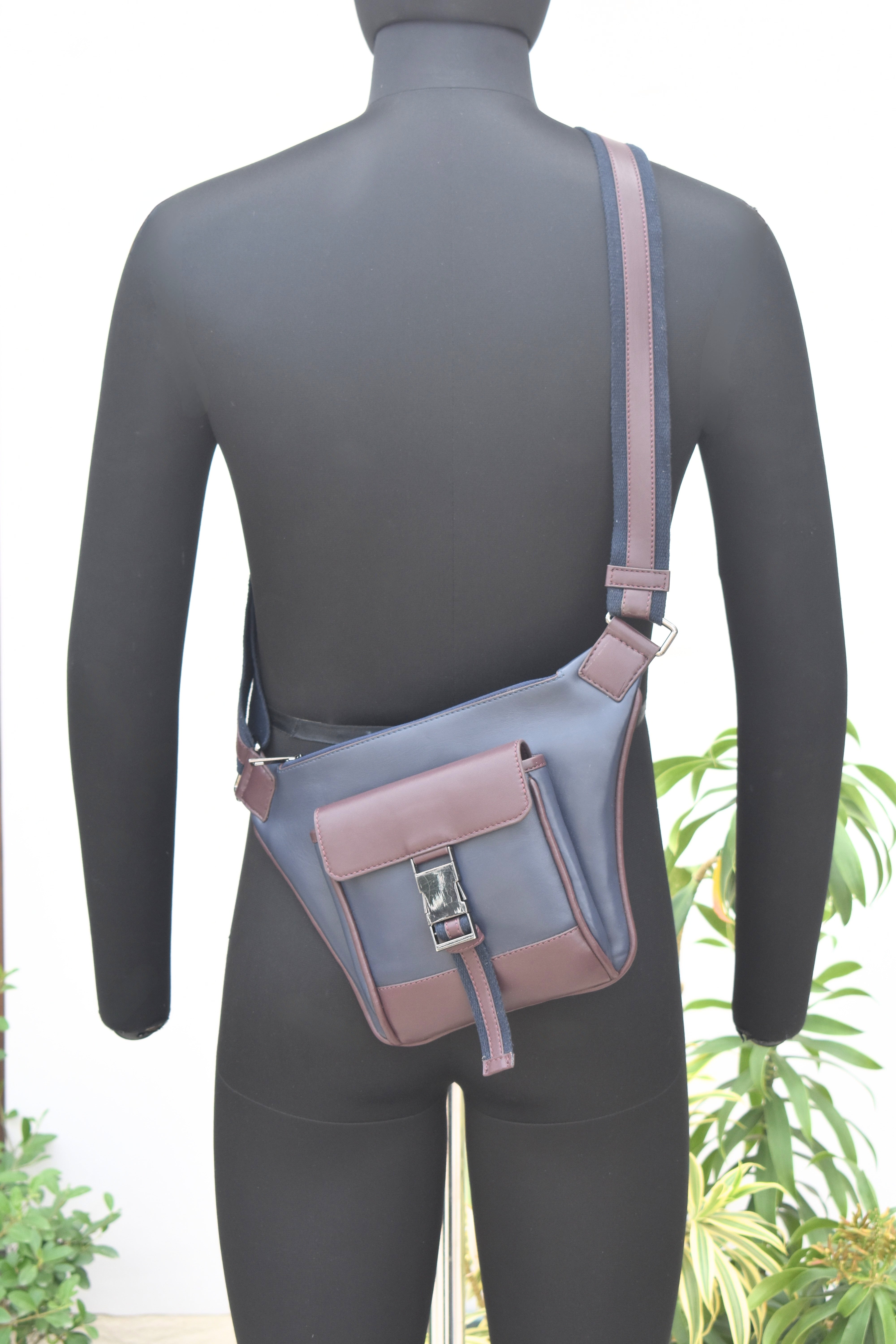 Sophisticated Leather Crossbody Bag