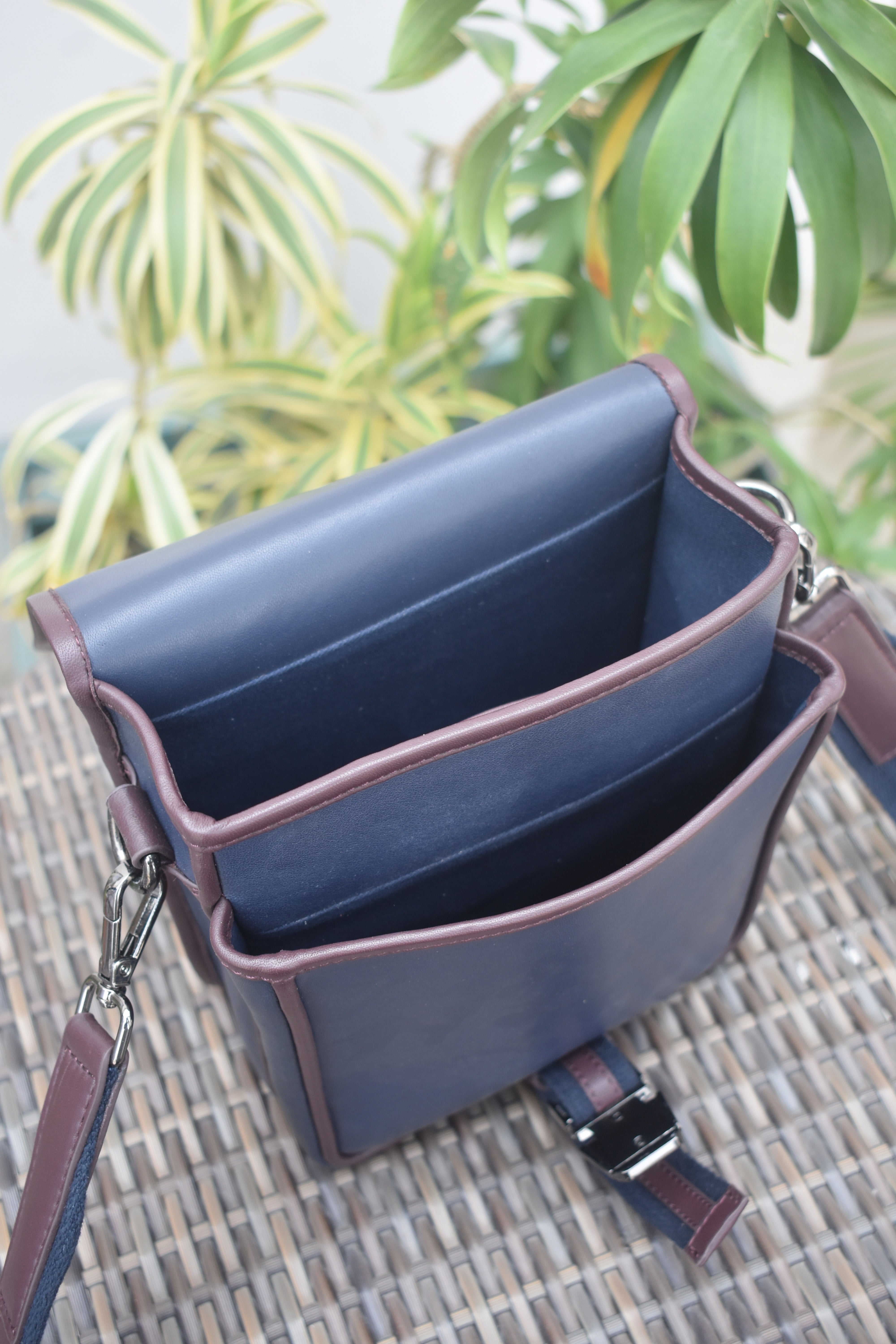 Premium Leather Messenger Bag with Mini Pouch