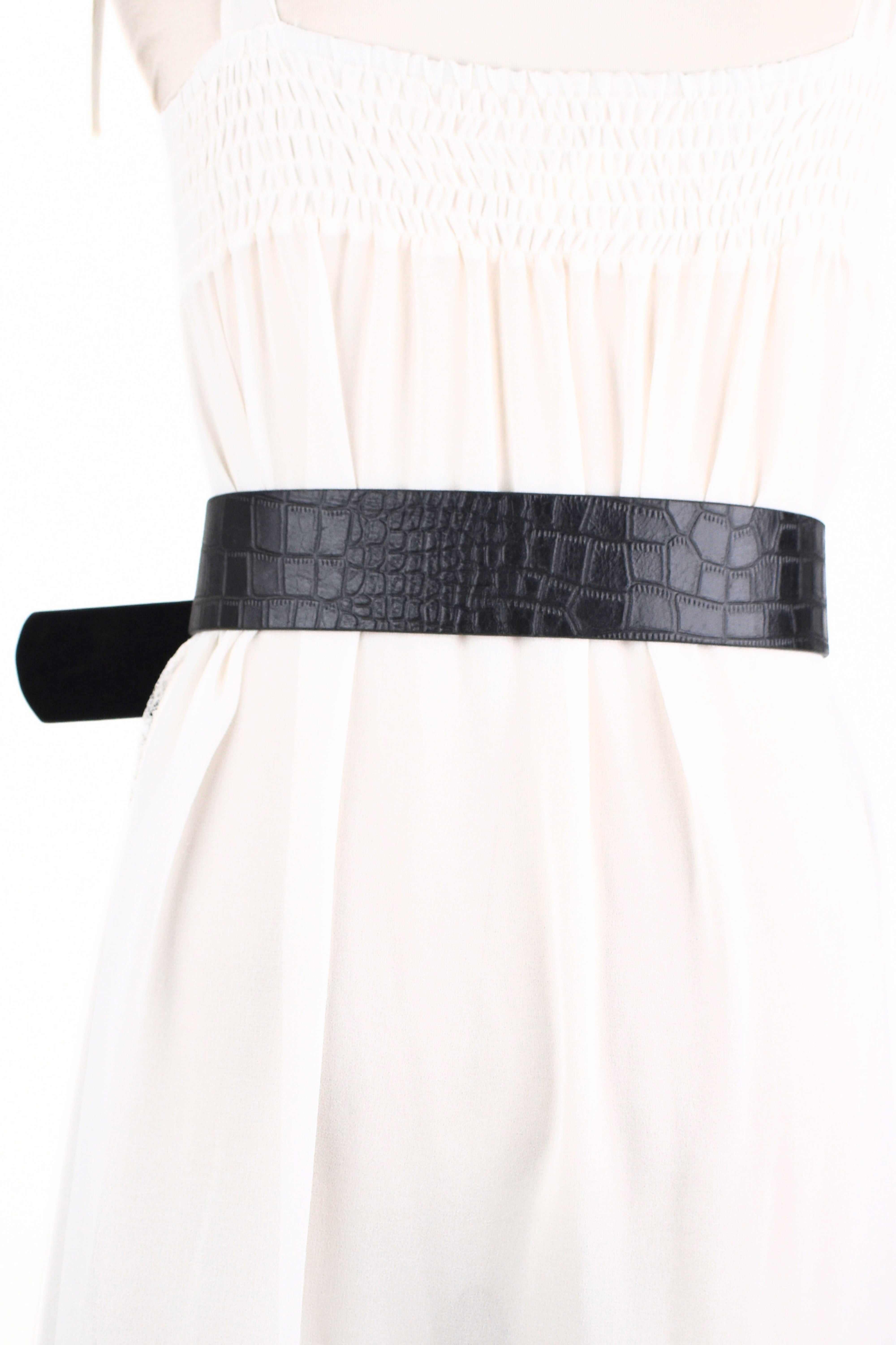 Noir Loop Luxe Belt