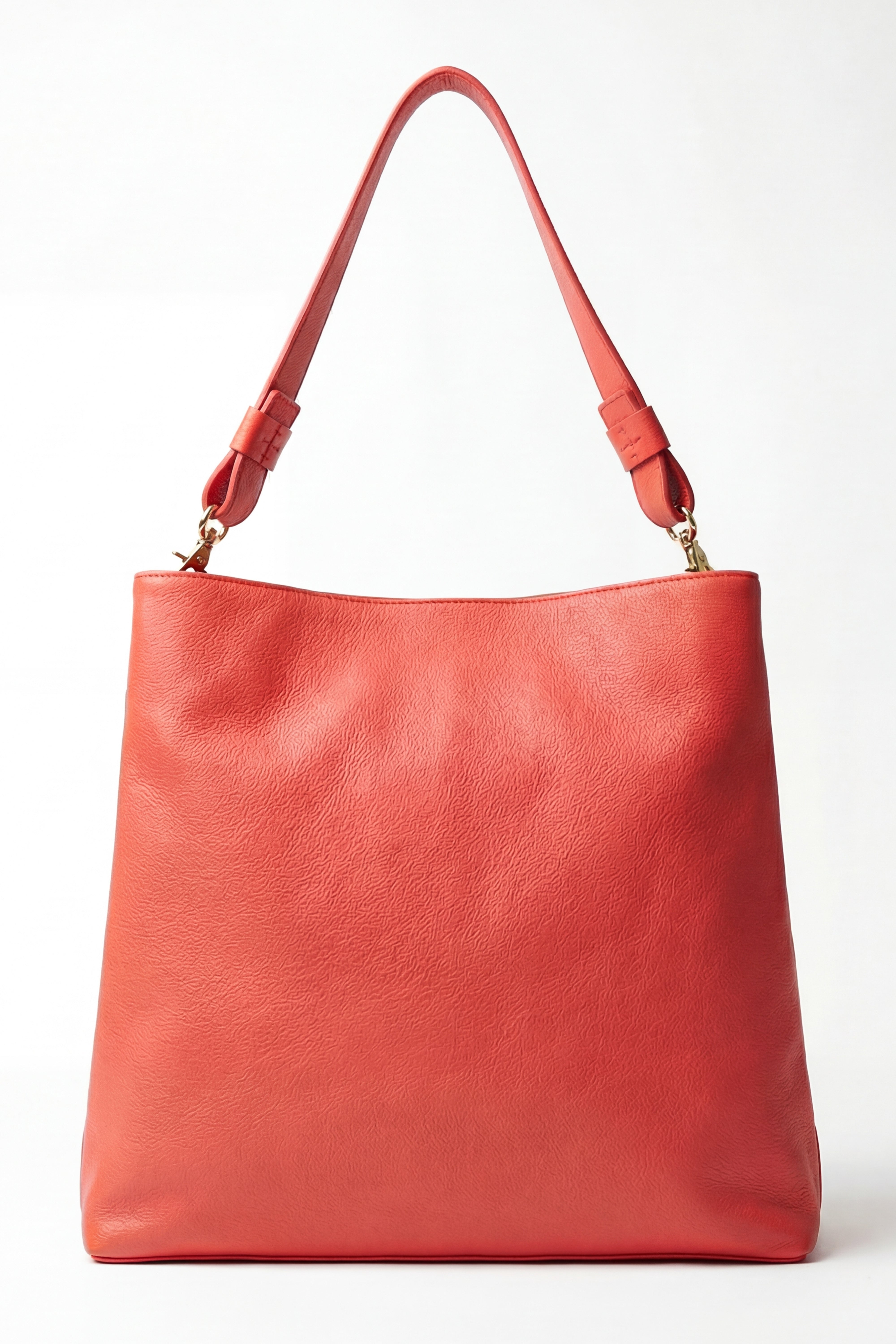 Elara Shoulder Bag