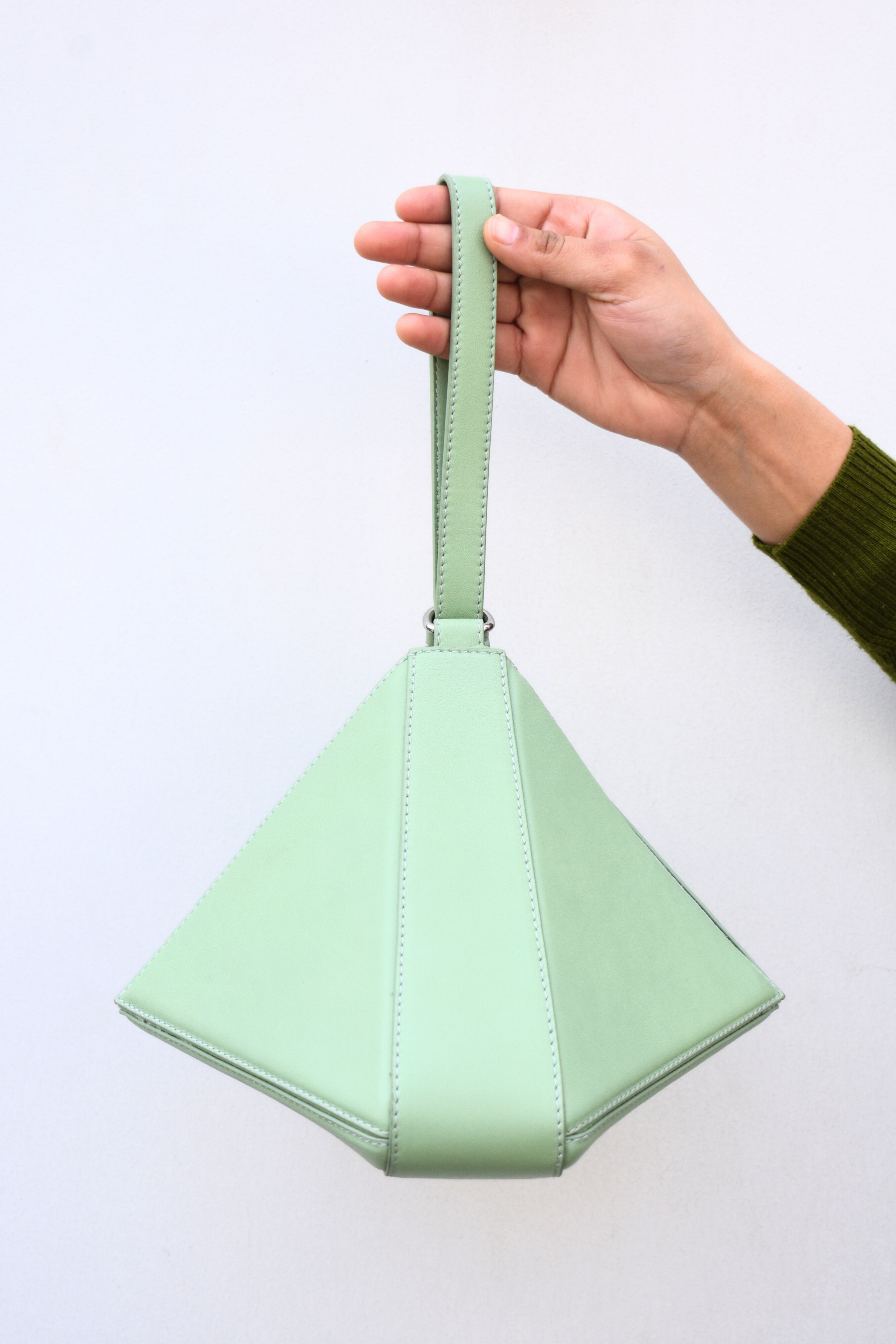Elegant Dual-Tone Leather Handbag