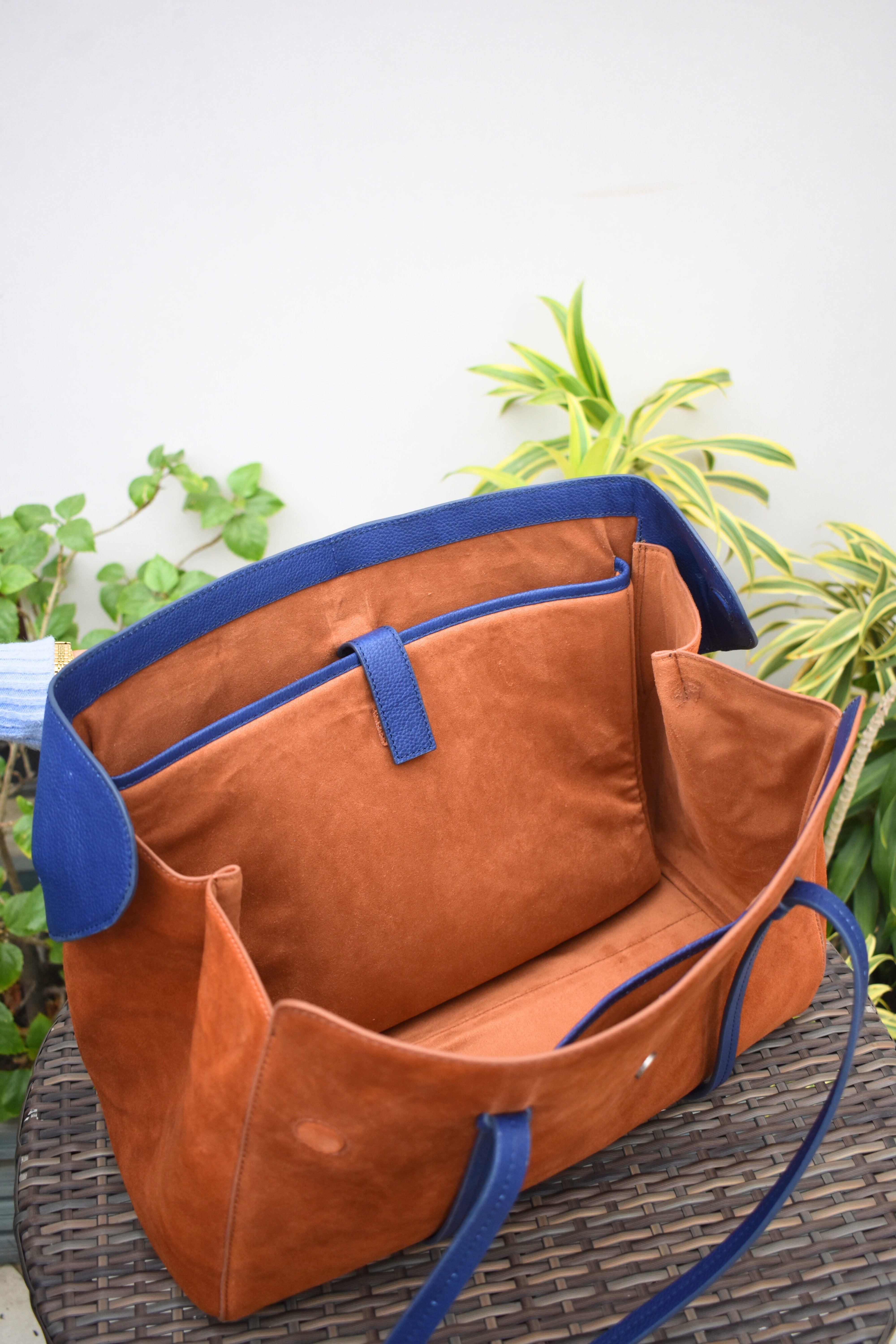 Azure Luxe Tote – Expanded Edition