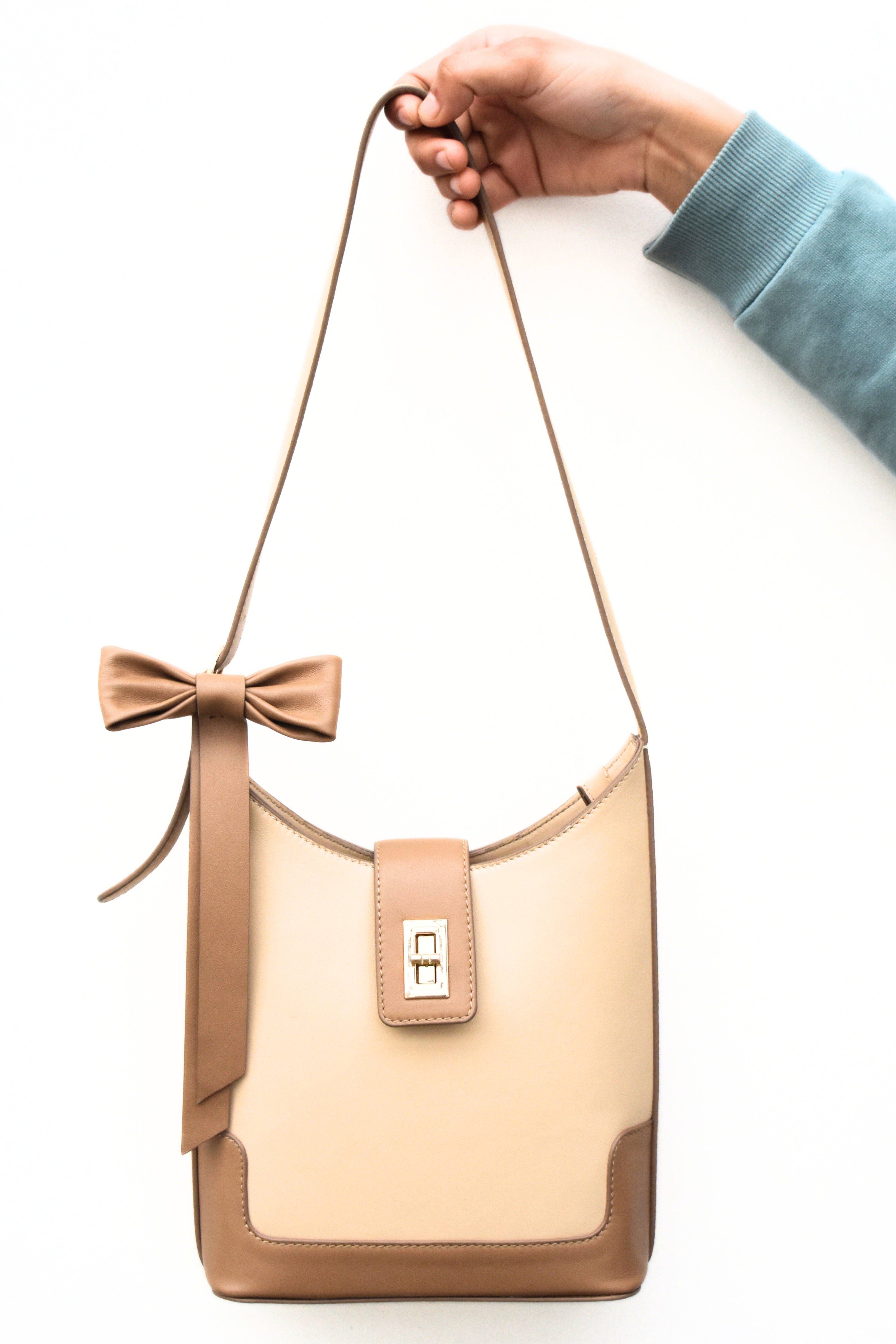 Urban Luxe Leather Bag