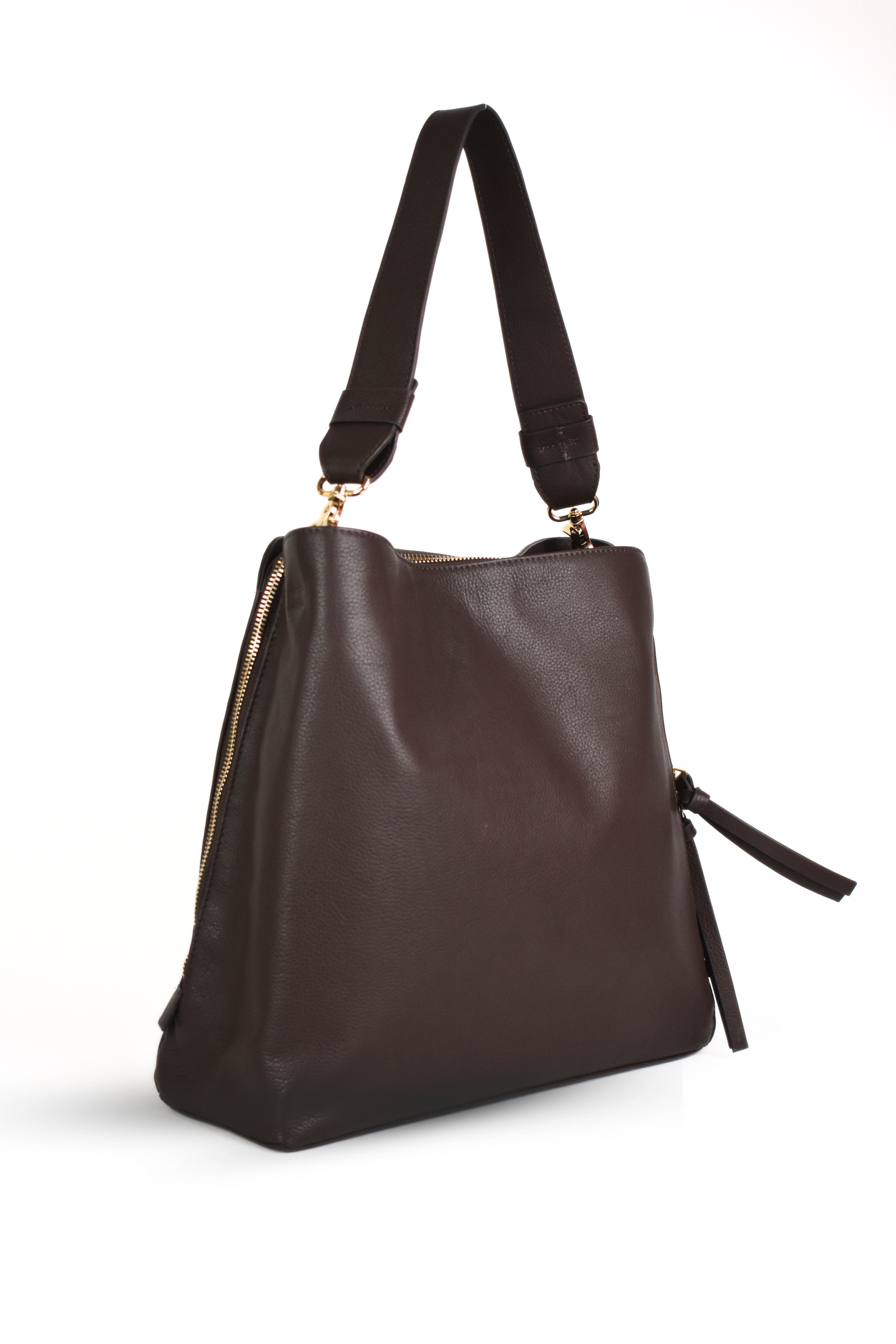 Elara Shoulder Bag