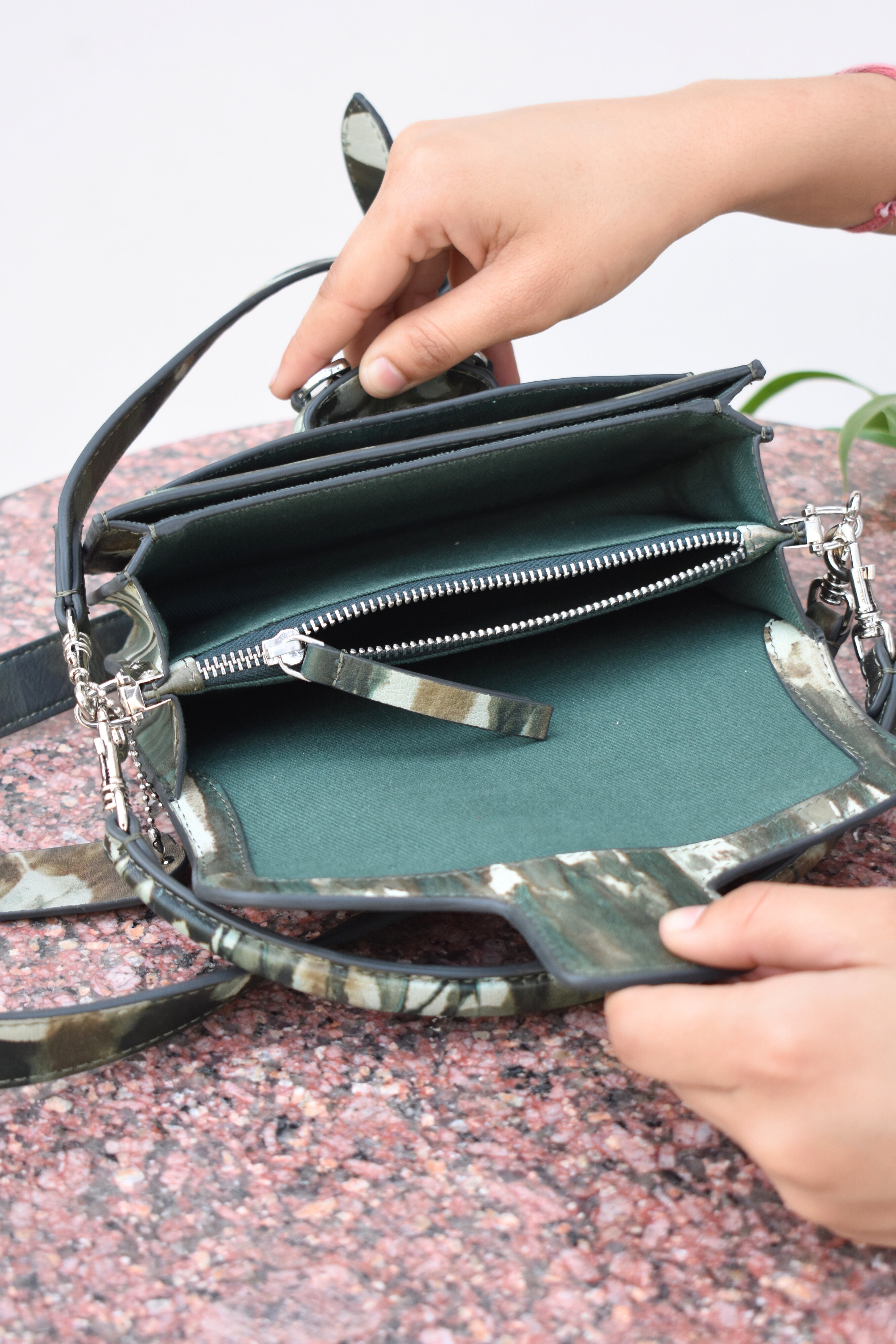 Jungle Noir Leather Bag