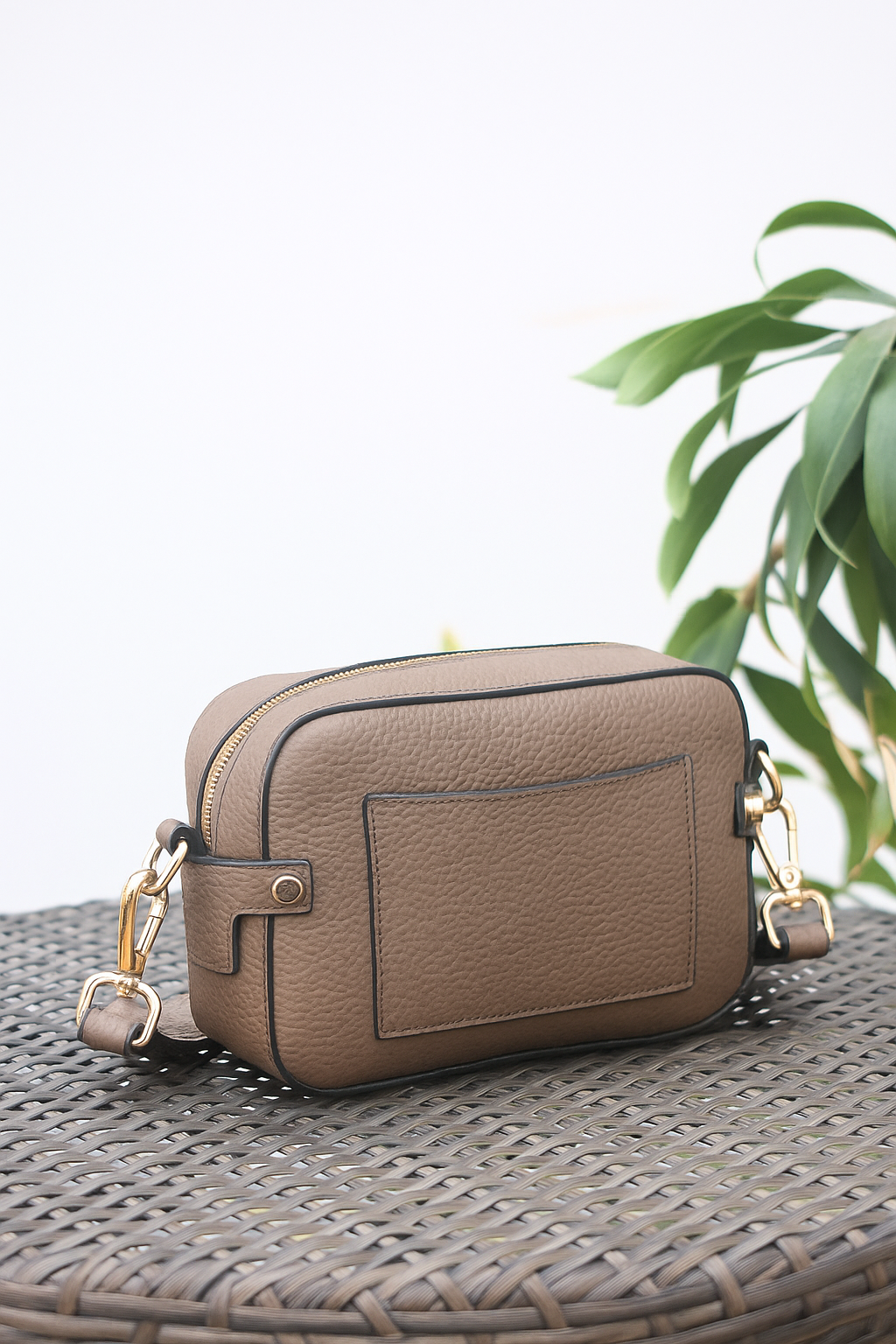 Truffle Noir Leather Bag