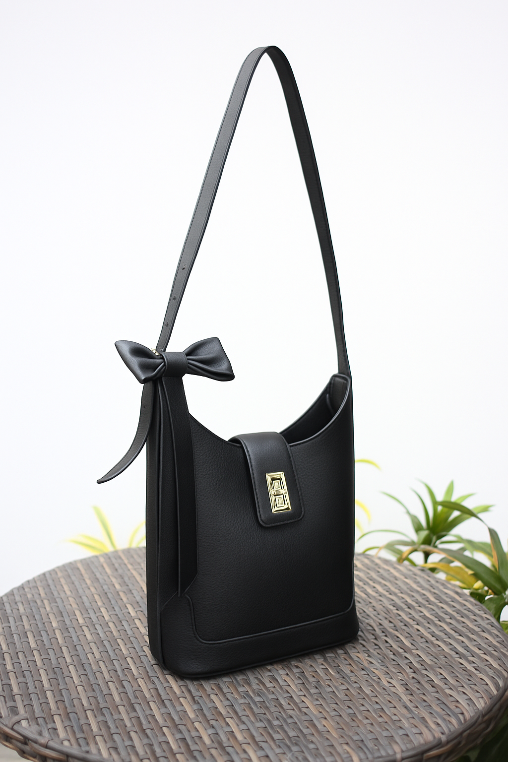 Urban Luxe Leather Bag