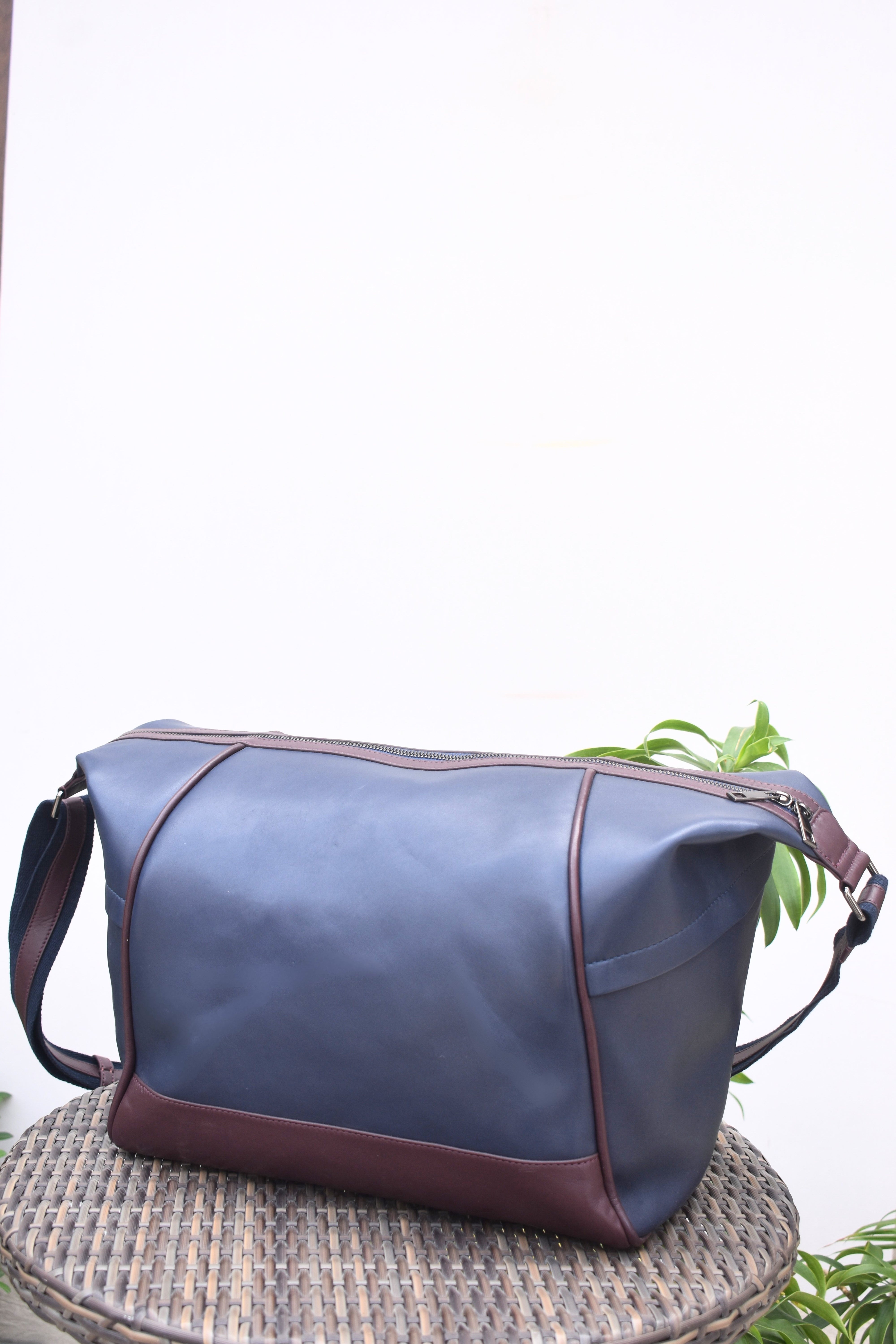 Elegant Leather Duffle Bag