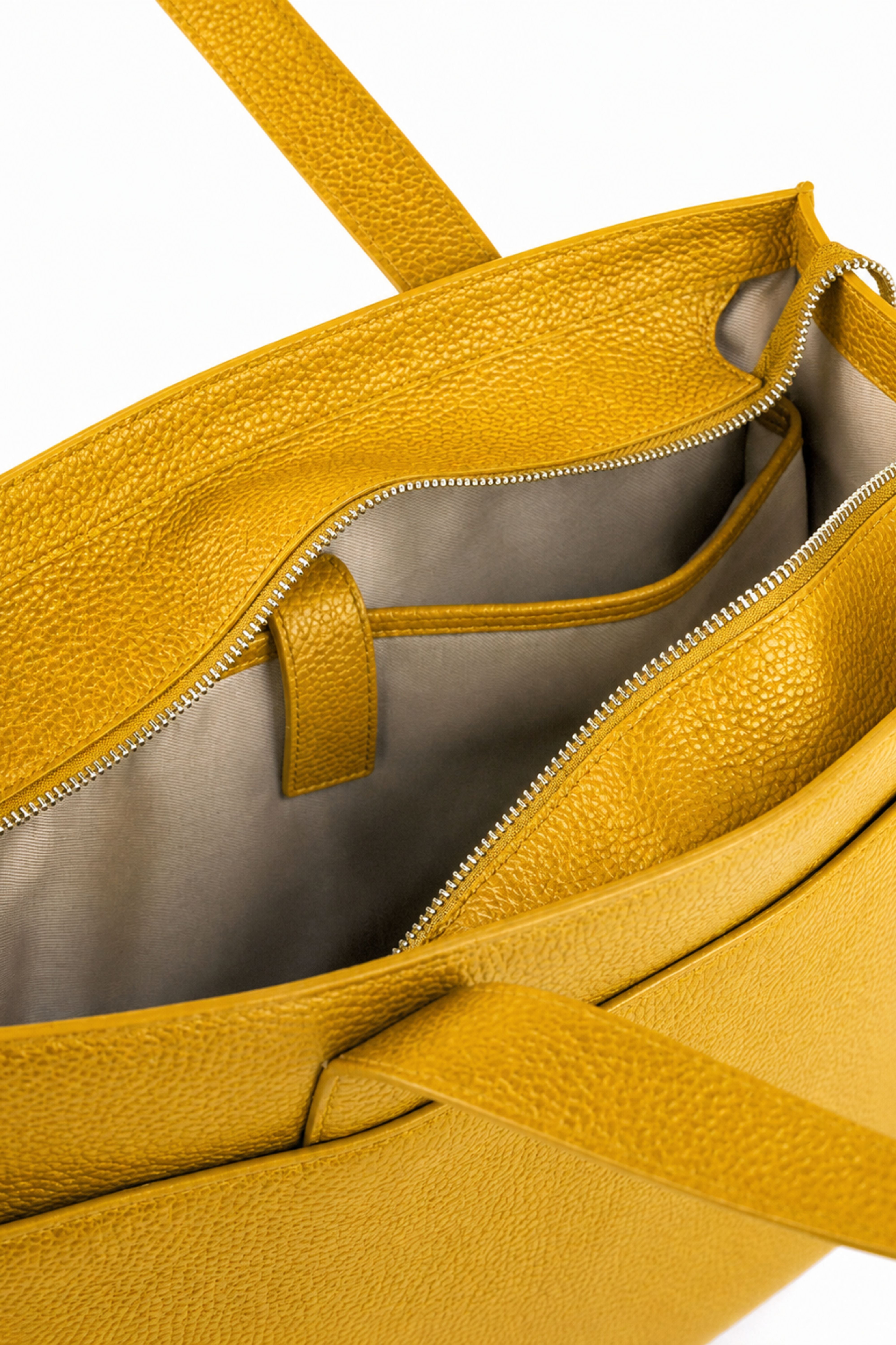 Alba Leather Tote - Pebbled Leather