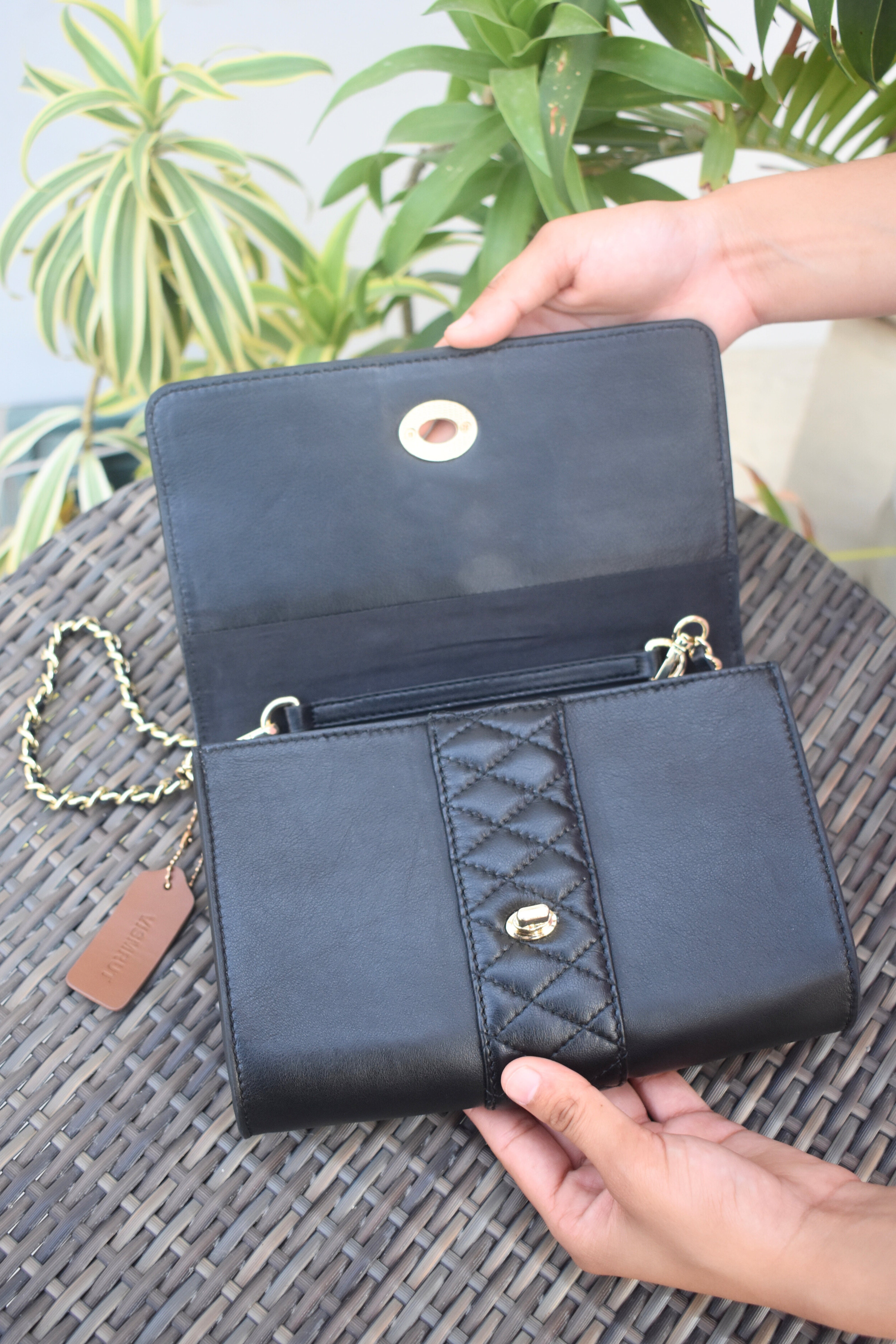 Elegant Leather Bag