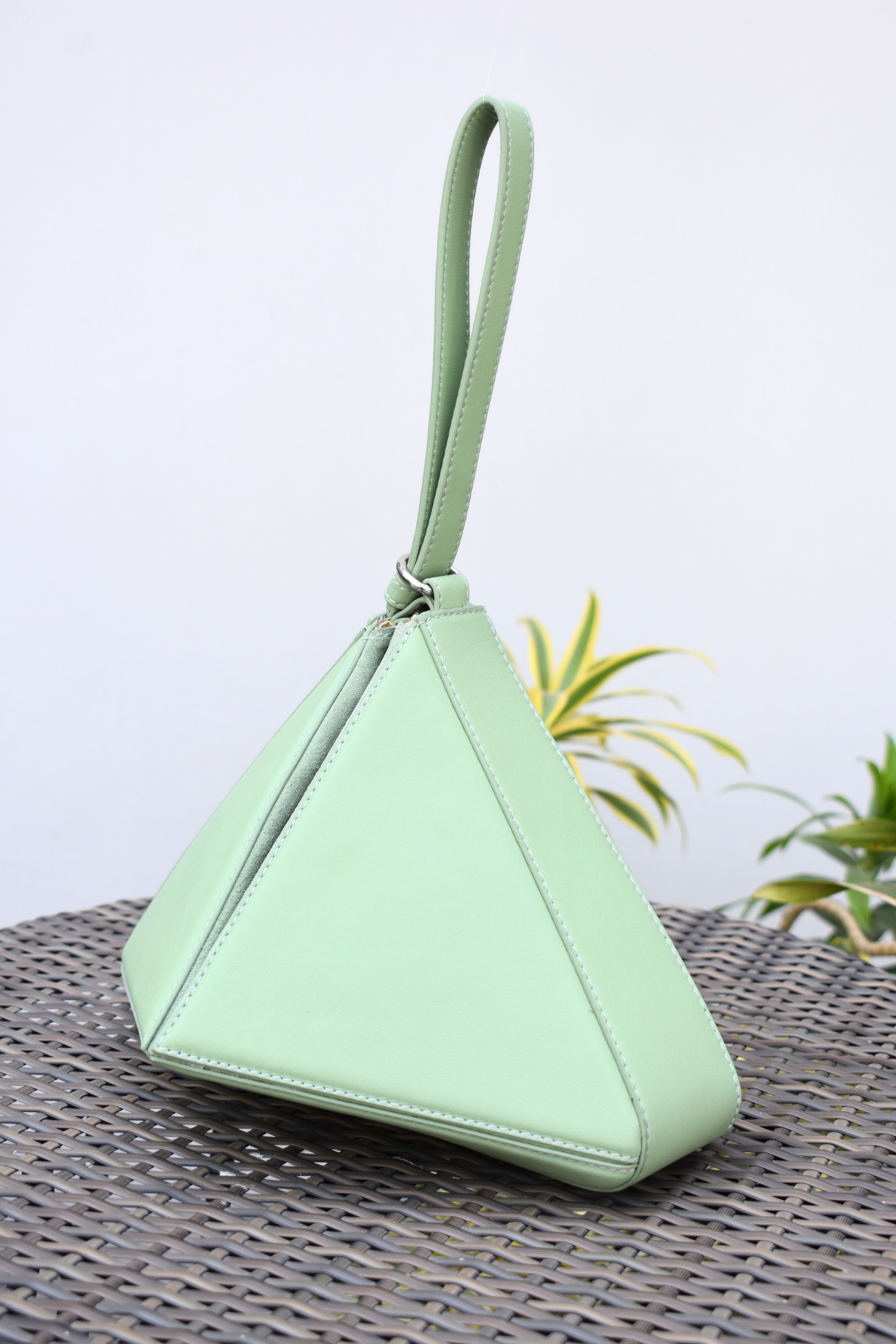 Elegant Dual-Tone Leather Handbag