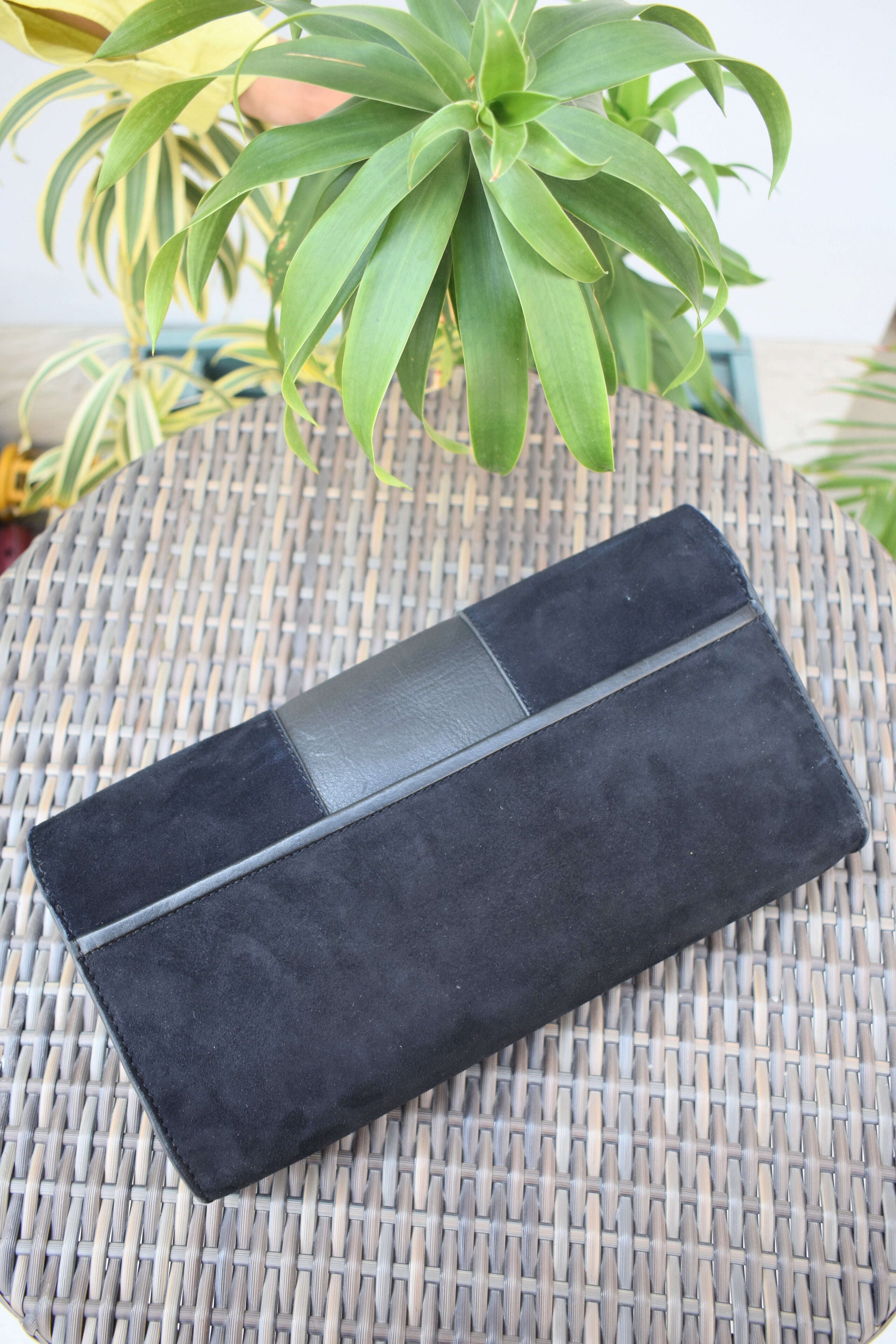 Coalmark in Suede Leather