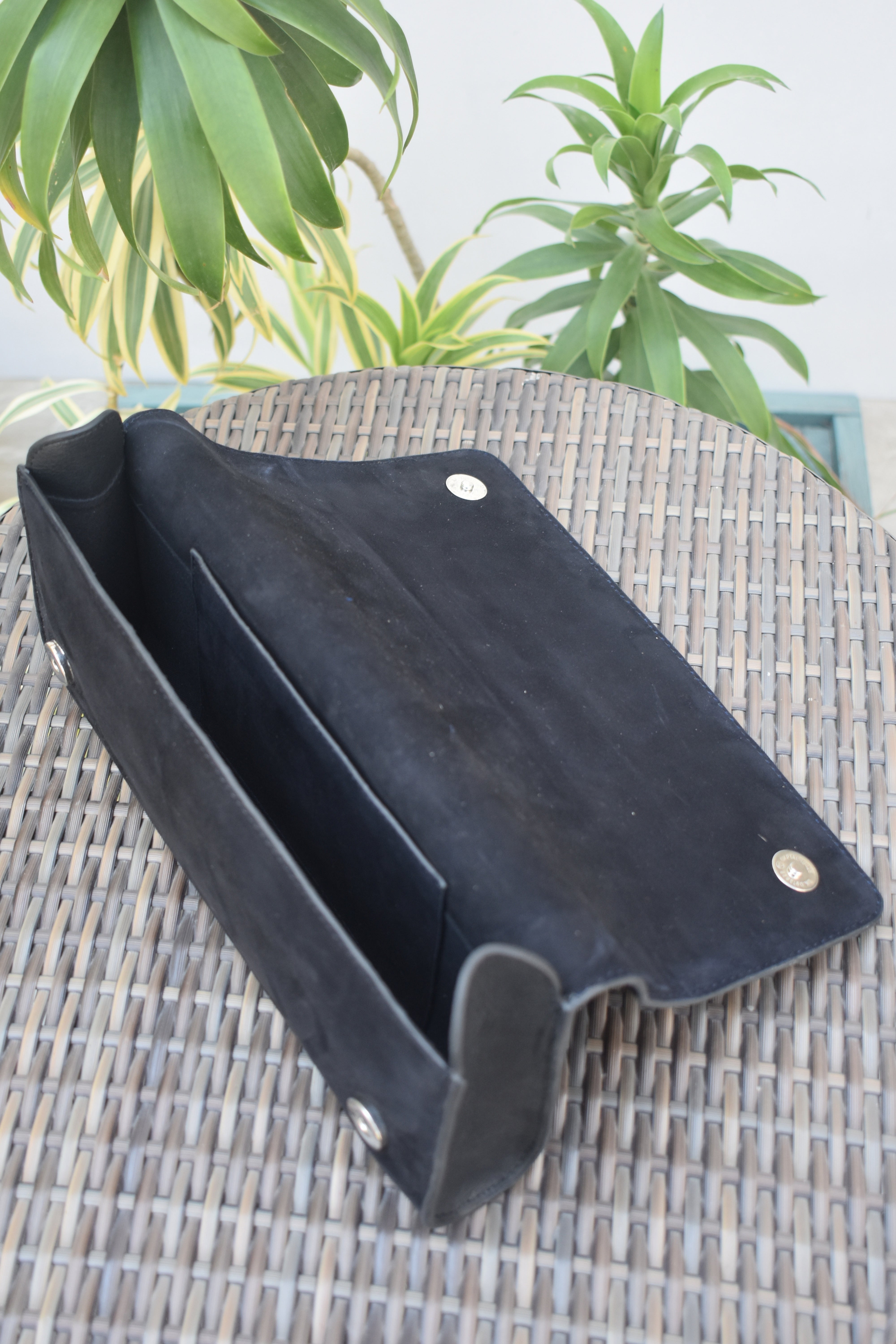 Coalmark in Suede Leather