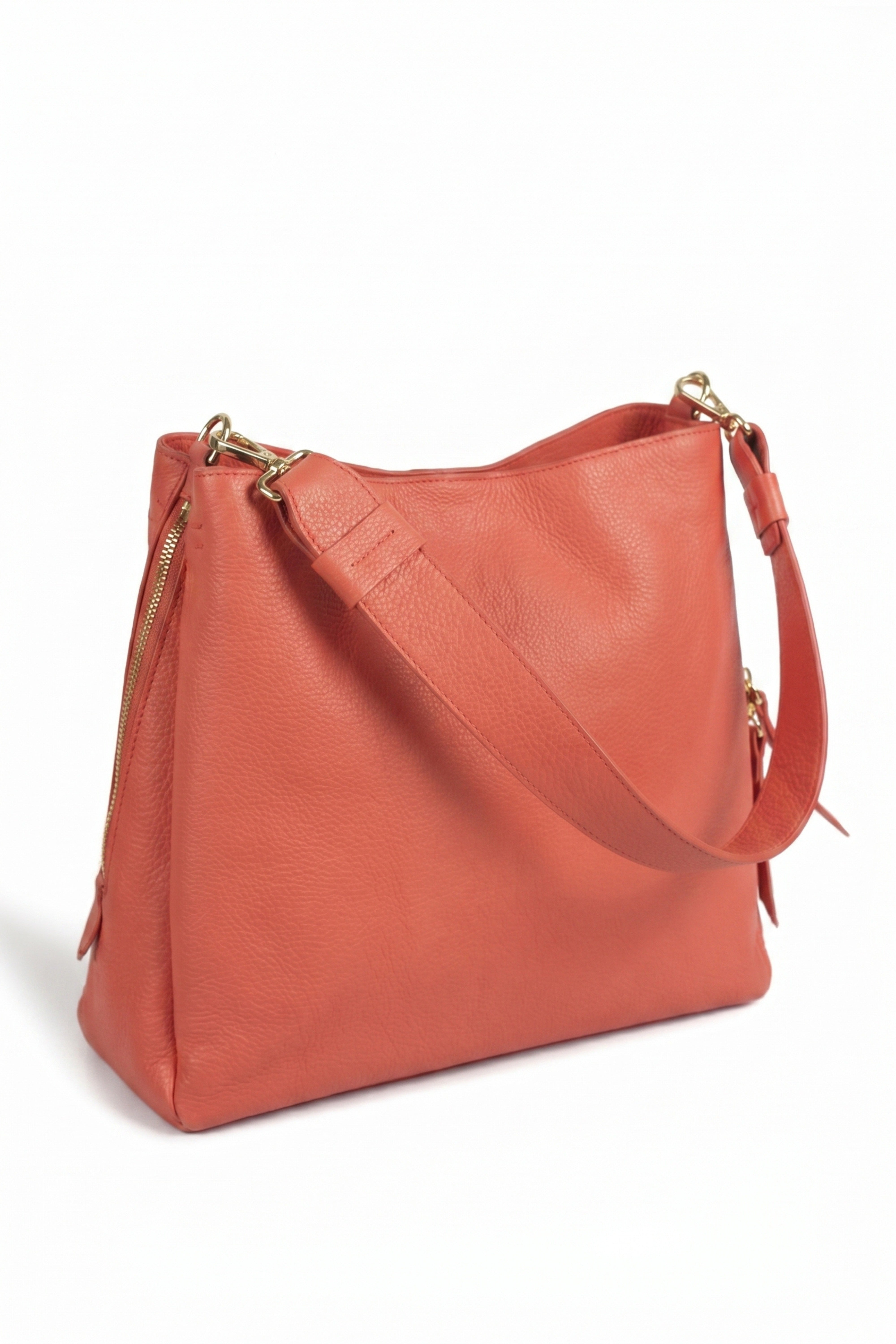 Elara Shoulder Bag