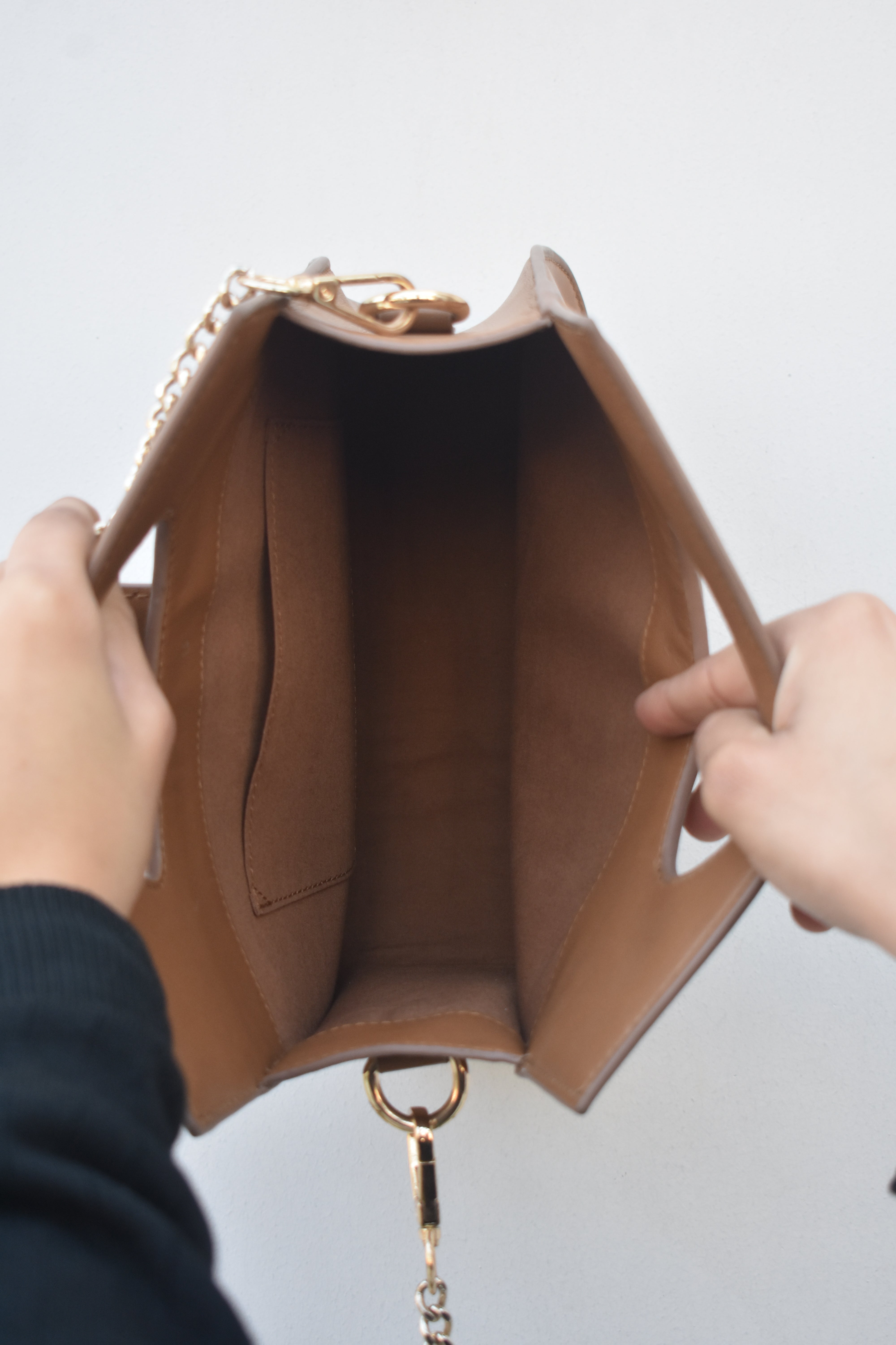 Regal Chain Leather Handbag